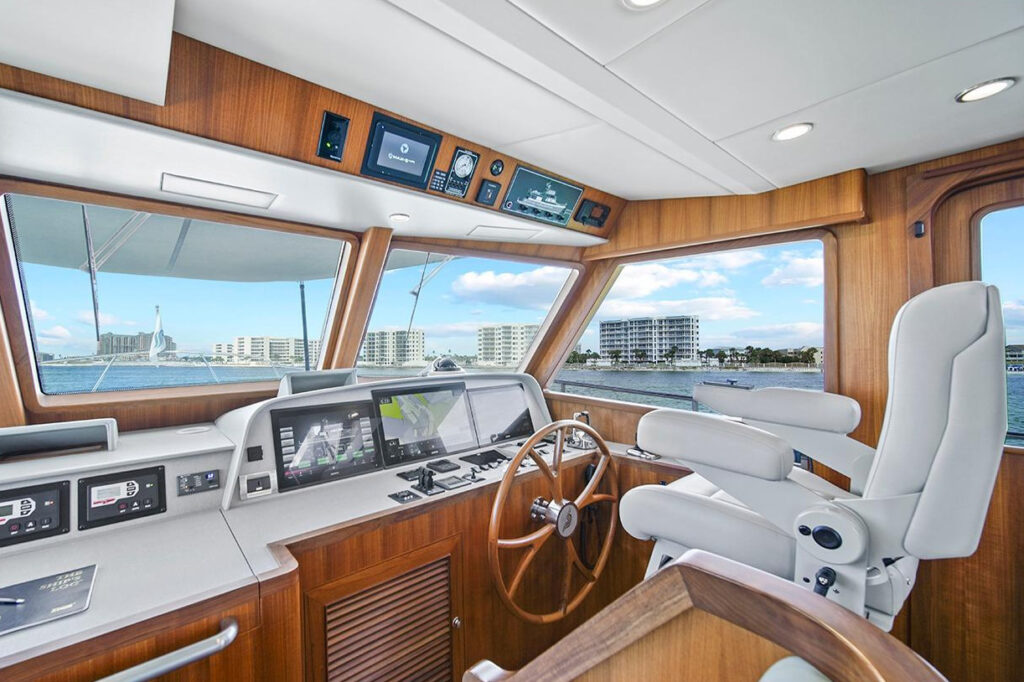 Outer Reef 670 Azure "Daddy-O"