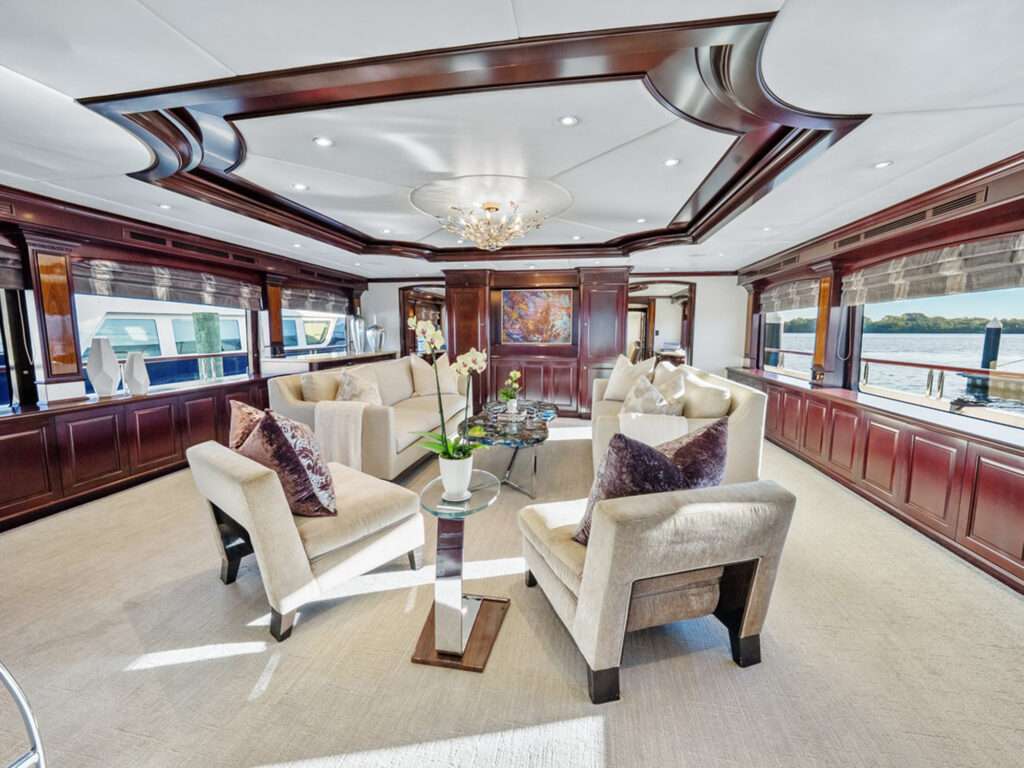 Trinity 157 yacht salon