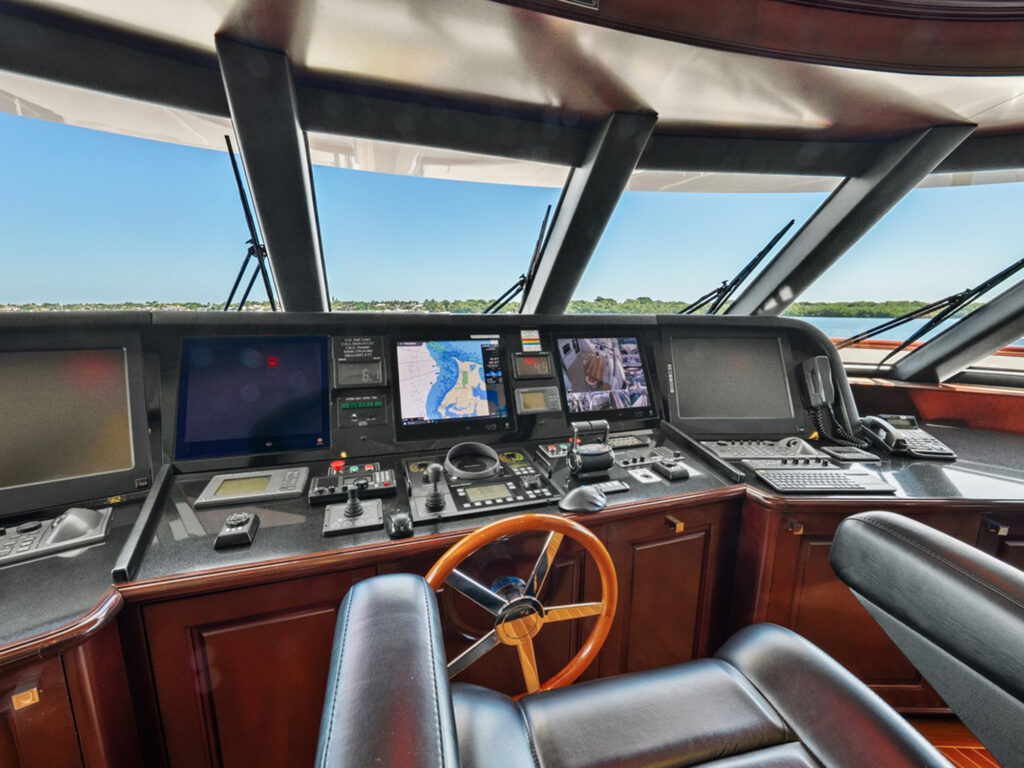 Trinity 157 helm