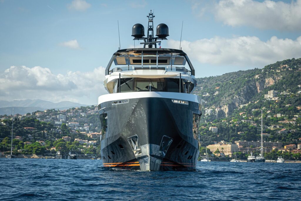 Numarine 37XP Oculus